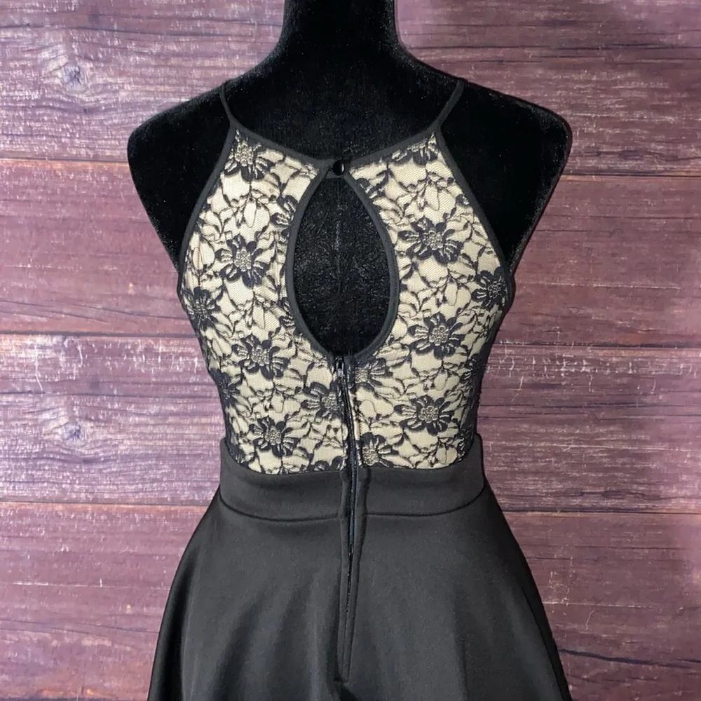 Emerald Sundae Floral Dress - Picture 8 of 10